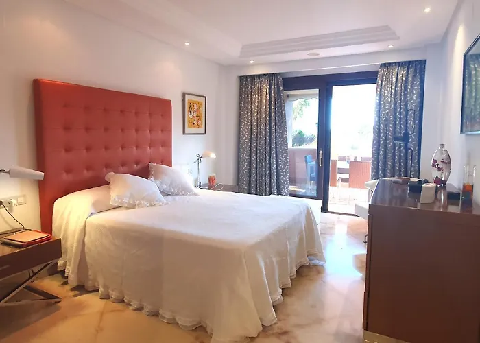 Apartment Luxurious Two Bedroom In Mar Azul, Estepona