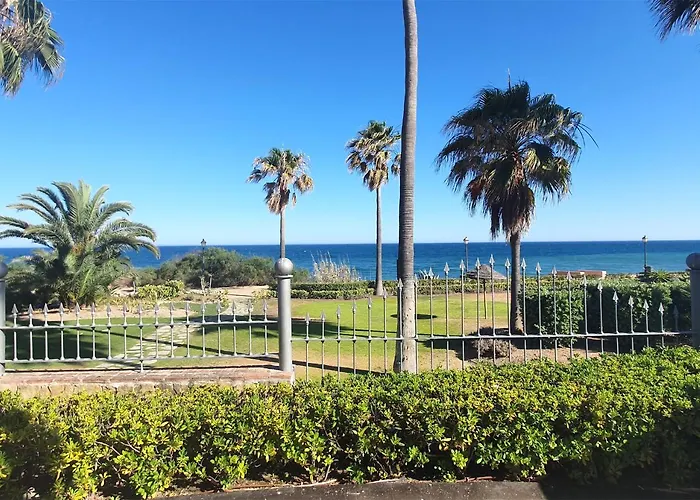 Luxurious Two Bedroom In Mar Azul, Estepona